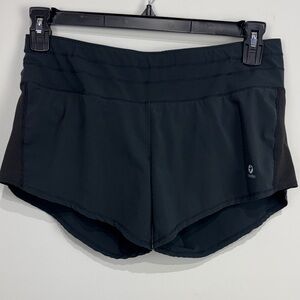 Oiselle Black Athletic Shorts with Zippwred pocket. Size 6